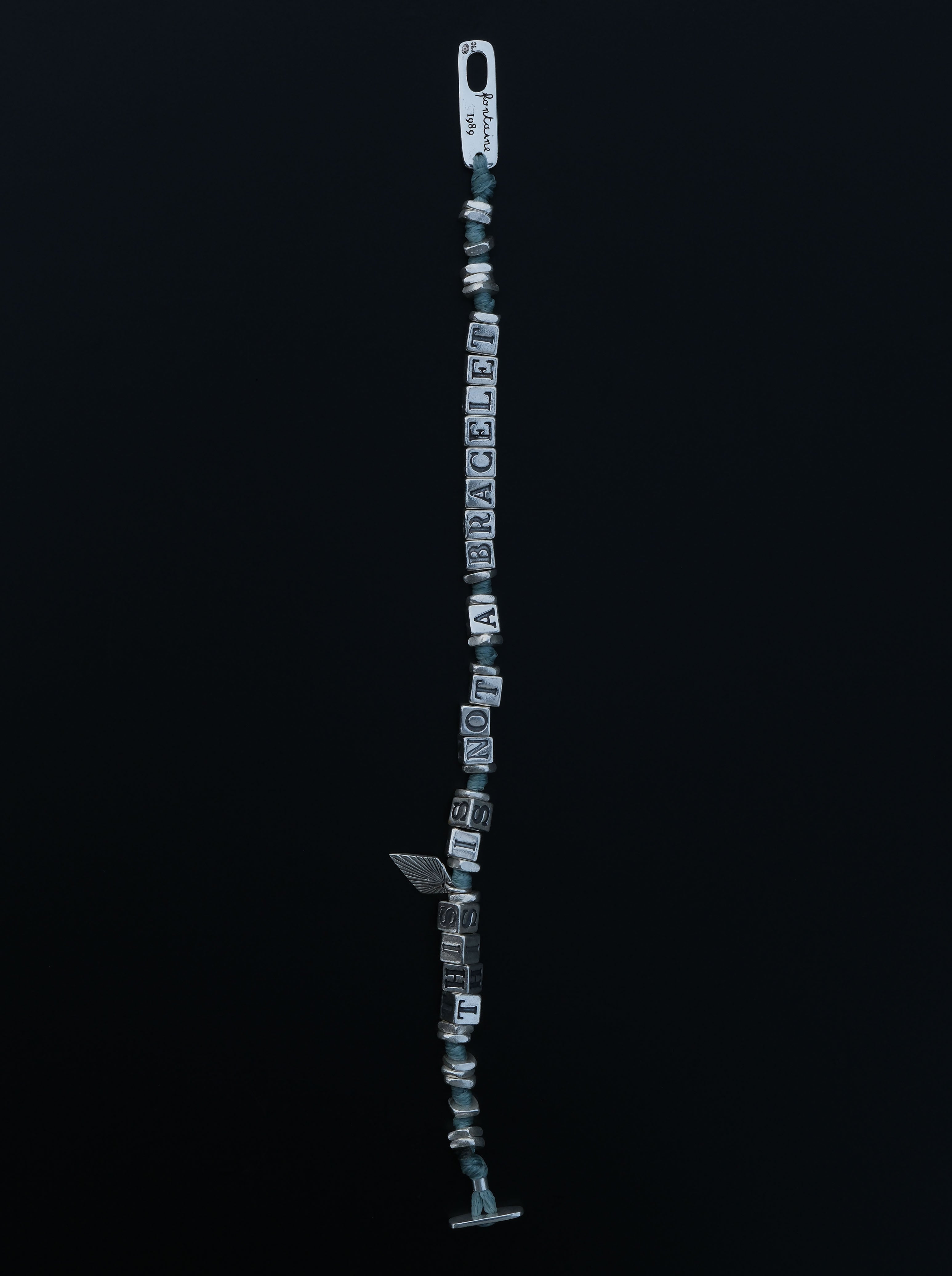 "THIS IS NOT A BRACELET" Pièce Unique